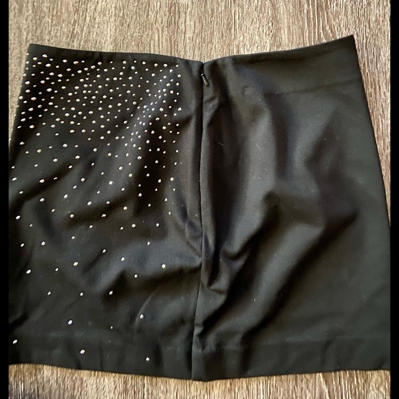 Express Mini Skirt - Picture 3 of 5